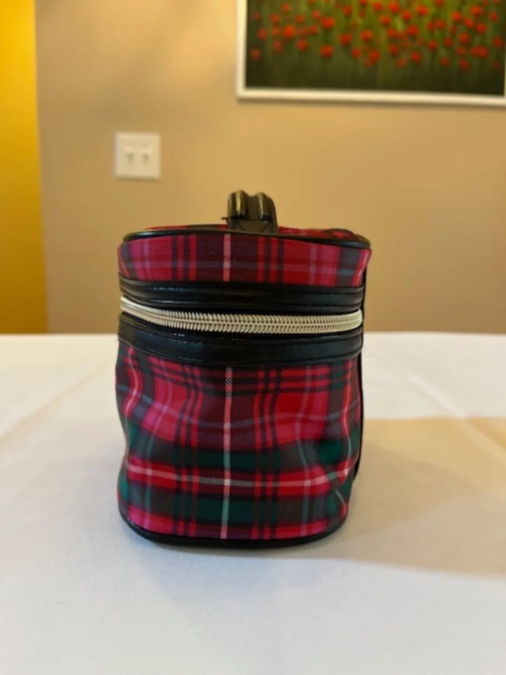VICTORIA'S SECRET | Mini Express Train Case Oval Make-up Beauty Bag-EUC